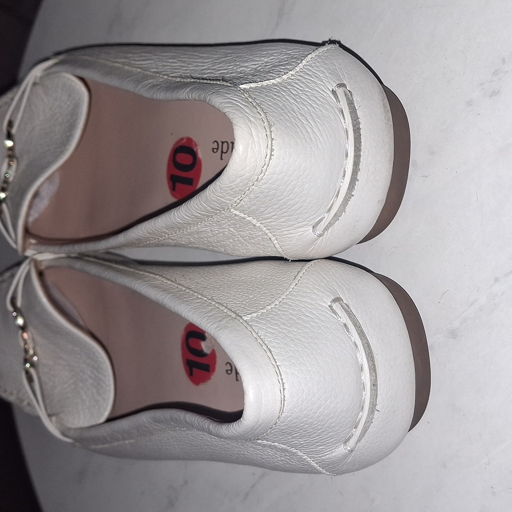 Kate Spade NY BERNICE White Pebble Leather Driving Loafers - Picture 3 of 4